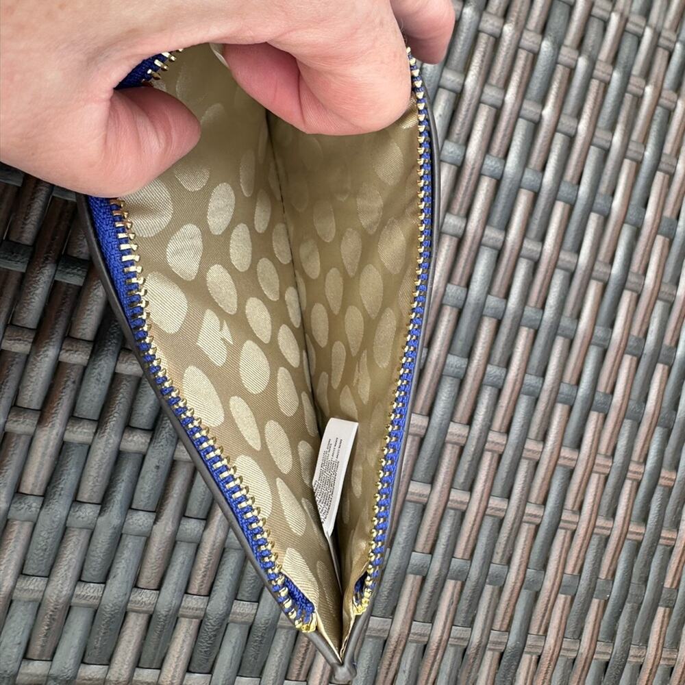 Kate Spade Vibrant Blue 5x8” Wristlet EUC - Picture 8 of 9